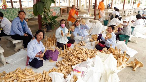 ภาพ No.205518:V.53 สารพัดV สารพัดดี ที่วัดโบสถ์บน ในโครงการธรรมยาตรา กตัญญูบูชา มหาปูชนียาจารย์ พระมงคลเทพมุนี(สด จนฺทสโร) พระผู้ปราบมาร อนุสรณ์สถาน 7 แห่ง ปีที่ 13 ระหว่างวันที่ 2-31 มกราคม พ.ศ. 2568