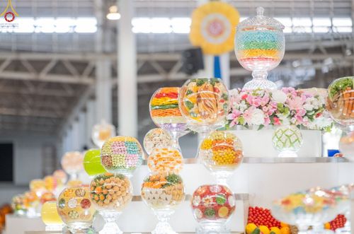 ภาพ No.86905:พิธีตักบาตร , พิธีบูชาข้าวพระ , พิธีจุดเทียนใจ ไฟนิรันดร์ อนันตชัย ในวันอาทิตย์ต้นเดือน 3 กันยายน พ.ศ. 2566 ณ วัดพระธรรมกาย