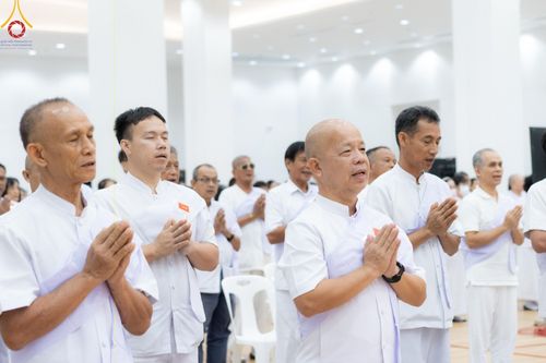 ภาพ No.157420:โครงการ อุบาสกแก้ว อุบาสิกาแก้ว รุ่นที่ 3 ตัวแทนทอดกฐินสามัคคีทั่วไทย 30,000 วัด บูชาธรรม 80 ปี หลวงพ่อธัมมชโย ระหว่างวันที่ 19-22 กันยายน พ.ศ. 2567 โซนกรุงเทพฯ-สมุทรปราการ ณ อาคาร 115 ปี คุณยายอาจารย์ฯ วัดพระธรรมกาย