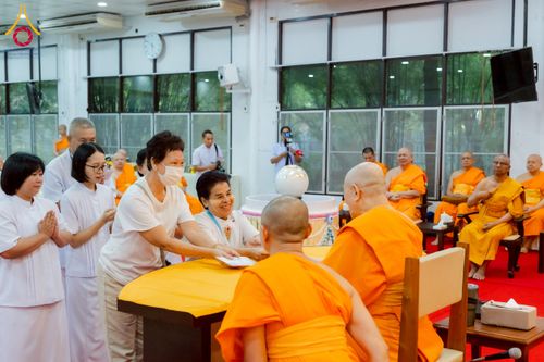 ภาพ No.221441:วันอาทิตย์ที่ 27 เมษายน พ.ศ. 2568 พิธีเจริญพระพุทธมนต์สมโภชดวงแก้วธรรมชัย เนื่องในโอกาสบูชาธรรม 81 ปีหลวงพ่อธัมมชโย อัญเชิญประดิษฐานเนื่องในโอกาสสถาปนาวัดพระธรรมกายไอซ์แลนด์ ณ อาคารปลูกศรัทธา 1 วัดพระธรรมกาย อำเภอคลองหลวง จังหวัดปทุมธานี