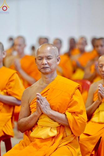 ภาพ No.222834:วันอาทิตย์ต้นเดือนที่ 4 พฤษภาคม พ.ศ. 2568 พิธีบูชาข้าวพระ ณ สภาธรรมกายสากล วัดพระธรรมกาย