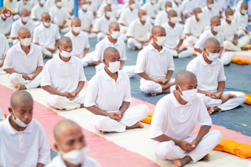 ภาพ No.130344:Photo Story ปฐมบรรพชาชาวพุทธมาร์มา Episode 3/5 วันที่ 9 กุมภาพันธ์ พ.ศ. 2567 ในโครงการบรรพชาสามเณร ครั้งแรกของชาวพุทธมาร์มา บังกลาเทศ ณ วัดธัมจักร อรัญกุฏิ เมืองรัมการ์ คาร์กาชารี บังกลาเทศ