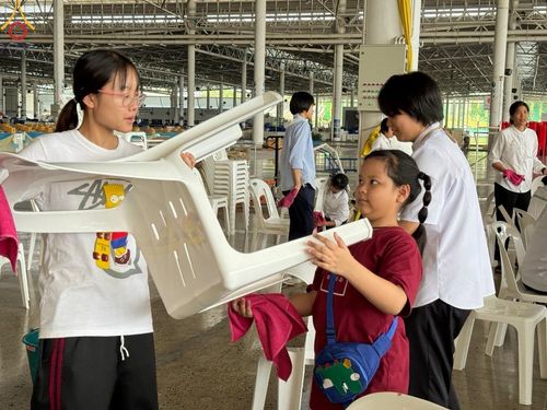 ภาพ No.61409:V.36 ทุ่มเทเพื่อพ่อ 80 ปี ภาพการเตรียมงานของหน่วยงานต่างๆ เพื่อพิธีฉลองอายุวัฒนมงคล 80 ปี หลวงพ่อธัมมชโย และรับถวายมหาสังฆทาน 10,000 กว่าวัดทั่วประเทศ ในวันคุ้มครองโลก จันทร์ที่ 22 เมษายน พ.ศ.2567