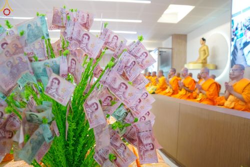 ภาพ No.128924:พิธีทอดผ้าป่าฉลองมหารัตนเจดีย์สิริปทุมสวรรค์ ณ ศูนย์ปฏิบัติธรรมภาคใต้ อ.บางกล่ำ จ.สงขลา วันที่ 10 มีนาคม พ.ศ. 2567