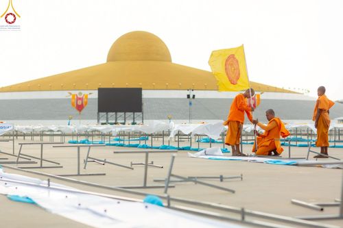 ภาพ No.218688:วันพฤหัสบดีที่ 17 เมษายน พ.ศ. 2568 การเตรียมงานในลานธรรม , สภาธรรมกายสากล , วิหารคด  เพื่องานวันคุ้มครองโลก 22 เมษายน พ.ศ. 2568