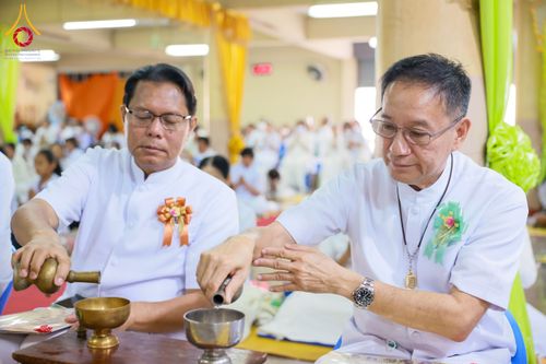 ภาพ No.196650:พิธีทอดผ้าป่าทำนุบำรุงศาสนสถาน ณ วัดไทยเจริญ ตำบลบางขุนกอง อำเภอบางกรวย จังหวัดนนทบุรี  ในโครงการธรรมยาตรา กตัญญูบูชา มหาปูชนียาจารย์ พระมงคลเทพมุนี(สด จนฺทสโร) พระผู้ปราบมาร อนุสรณ์สถาน 7 แห่ง ปีที่ 13 วันที่ 17 มกราคม พ.ศ. 2568