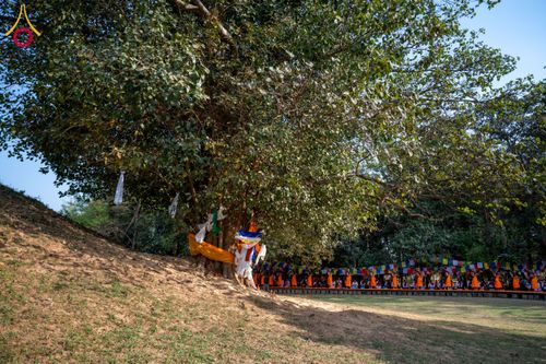 ภาพ No.132106:พิธีต้อนรับ พระ-สามเณร ธรรมยาตรา ในโครงการบรรพชา 1,250 รูป ณ แดนประสูติ สวนลุมพินี ประเทศเนปาล วันที่ 16-17 มีนาคม พ.ศ. 2567