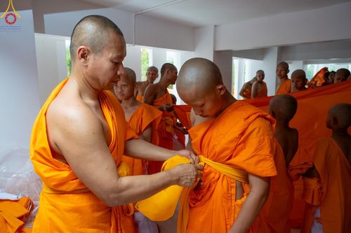 ภาพ No.63068:Photo Story  มหัศจรรย์วัดดงดินแดง Episode 2 โครงการบรรพชาอุปสมบทหมู่ ฟื้นฟูพระพุทธศาสนาทั่วไทย ณ วัดดงดินแดง อ.อมก๋อย จ.เชียงใหม่ วันที่ 3 เมษายน พ.ศ. 2567