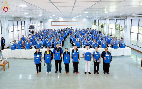 ภาพ No.259765:วันที่ 24 ตุลาคม พ.ศ. 2568 รพ.สต.คลองหนึ่ง อ.คลองหลวง สังกัด อบจ.ปทุมธานี จัดประชุมและมอบครุภัณฑ์ทางการแพทย์ เสริมพลัง อสม. ขับเคลื่อนสุขภาพชุมชนอย่างยั่งยืน ณ วัดพระธรรมกาย