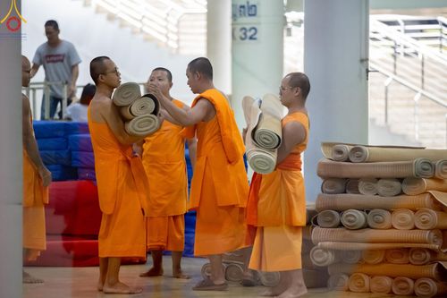 ภาพ No.60588:V.38 ทุ่มพลังเพื่อพ่อครบ 80 ปี ภาพการเตรียมงานของหน่วยงานต่างๆ เพื่อพิธีฉลองอายุวัฒนมงคล 80 ปี หลวงพ่อธัมมชโย และรับถวายมหาสังฆทาน 10,000 กว่าวัดทั่วประเทศ ในวันคุ้มครองโลก วันจันทร์ที่ 22 เมษายน พ.ศ. 2567