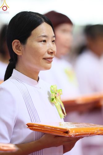 ภาพ No.150162:พิธีทอดผ้าป่าสมทบกฐินวัดพระธรรมกาย และสมทบกฐิน 30,000 วัดทั่วไทย ครั้งที่ 1 เนื่องในวันธรรมชัย 27 สิงหาคม พ.ศ.2567 ณ สภาธรรมกายสากล วัดพระธรรมกาย