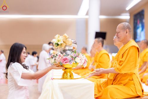 ภาพ No.206957:พิธีถวายโคมมาฆประทีป น้อมถวายเป็นพุทธบูชา แด่คณะพระภิกษุ สามเณร วัดพระธรรมกาย วันอาทิตย์ที่ 9 กุมภาพันธ์ พ.ศ. 2568 ณ ห้องแก้วสารพัดนึก 2 สภาธรรมกายสากล วัดพระธรรมกาย จังหวัดปทุมธานี
