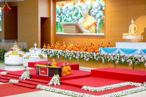 ภาพ No.264364:วันอาทิตย์ที่ 2 พฤศจิกายน พ.ศ. 2568 พิธีบูชาข้าวพระ ณ สภาธรรมกายสากล วัดพระธรรมกาย