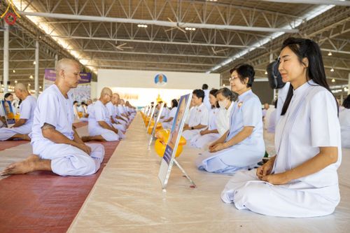 ภาพ No.180605:พิธีบรรพชาอุปสมบท โครงการอุปสมบทบูชาธรรมมหาปูชนียาจารย์ ประจำปีพุทธศักราช 2567 วันเสาร์ที่ 7 ธันวาคมพ.ศ. 2567 ณ วัดพระธรรมกาย จ.ปทุมธานี