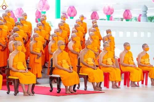 ภาพ No.84275:พิธีขอบรรพชา , พิธีขอสรณคมน์และศีล ,  พิธีรับบาตร , พิธีอุปสมบท ในโครงการบรรพชาอุปสมบทหมู่ธรรมทายาทรุ่นเข้าพรรษา และโครงการบรรพชาสามเณรโรงเรียนนานาชาติ รุ่นที่ 12 ณ โบสถ์พระไตรปิฎก วัดพระธรรมกาย วันที่ 22 กรกฎาคม พ.ศ. 2566