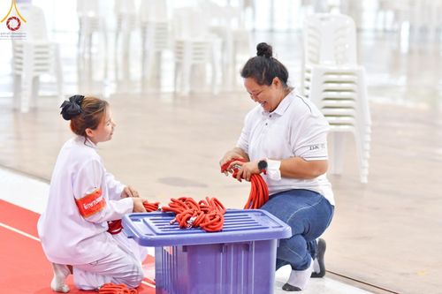 ภาพ No.134640:V.35 เพื่อบุญต้นเดือน การรับบุญของเจ้าหน้าที่หน่วยงานต่างๆ เพื่องานบุญวันอาทิตย์ต้นเดือน ณ วัดพระธรรมกาย วันที่ 7 เมษายน พ.ศ. 2567