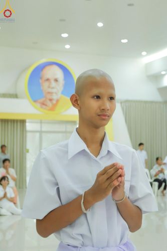 ภาพ No.216253:วันเสาร์ที่ 5 เมษายน พ.ศ. 2568 พิธีตัดปอยผม พิธีขอขมาผู้ปกครอง พิธีขอขมามอบผ้าไตร พิธีบรรพชา พิธีถวายบาตรสามเณร ณ ศูนย์ปฏิบัติธรรมและศูนย์อบรมเยาวชนเพชรบุรี ต.ท่าแลง อ.ท่ายาง จ.เพชรบุรี