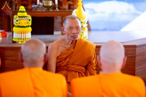 ภาพ No.231714:โครงการบรรพชาอุปสมบทหมู่ครั้งที่ 2 ณ วัดพระธรรมกายโจฮันเนสเบิร์ก ประเทศแอฟริกาใต้ วันอาทิตย์ 29 มิถุนายน พ.ศ. 2568