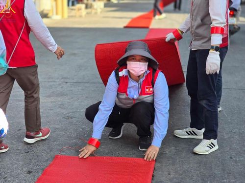 ภาพ No.191600:V.49 สารพัดV สารพัดดี ที่ธรรมยาตรา ในโครงการธรรมยาตรา กตัญญูบูชา มหาปูชนียาจารย์ พระมงคลเทพมุนี(สด จนฺทสโร) พระผู้ปราบมาร อนุสรณ์สถาน 7 แห่ง ปีที่ 13 ระหว่างวันที่ 2-31 มกราคม พ.ศ. 2568