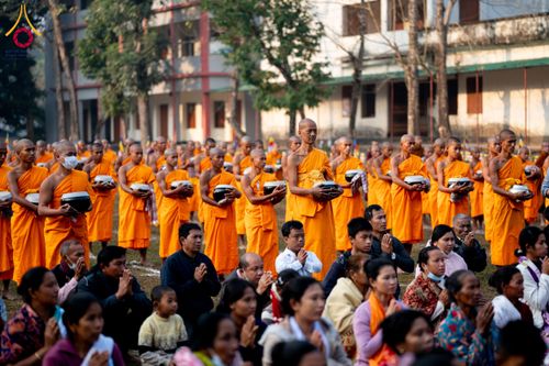 ภาพ No.131170:Photo Story ปฐมบรรพชาชาวพุทธมาร์มา Episode 4/5 วันที่ 13 กุมภาพันธ์พ.ศ. 2567 ณ วัดธัมจักร อรัญกุฏิ บังกลาเทศ