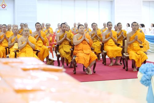 ภาพ No.240889:วันพุธที่ 27 สิงหาคม พ.ศ. 2568 พิธีทอดผ้าป่าเพื่อสร้างอาคาร  82 ปี หลวงพ่อธัมมชโย สมทบกฐินวัดพระธรรมกาย และกฐิน 30,000 วัดทั่วประเทศ ครั้งที่ 1