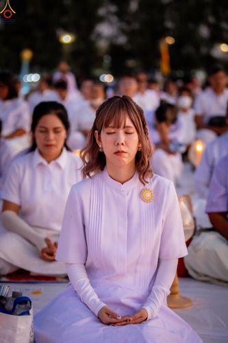 ภาพ No.302257:วันที่ 23 มกราคม พ.ศ. 2569 พิธีจุดประทีปธรรมถวายเป็นพุทธบูชา (ภาพชุดที่ 2) และบูชาธรรมมหาปูชนียาจารย์  ณ อนุสรณ์สถานลำดับที่ 5 สถานที่เผยแผ่วิชชาธรรมกายครั้งแรก อนุสรณ์สถานบางปลา วัดบางปลา อำเภอบางเลน จังหวัดนครปฐม ในโครงการธรรมยาตรา กตัญญูบูชา มหาปูชนีย