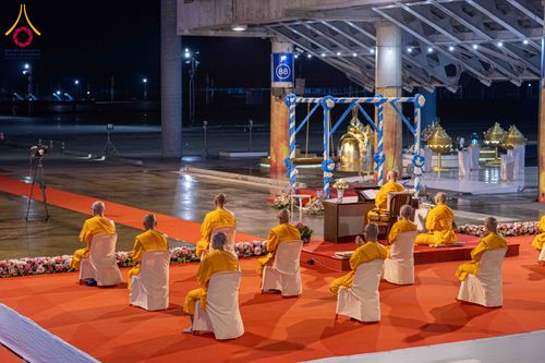 ภาพ No.298375:วันจันทร์ที่ 19 มกราคม พ.ศ. 2569 พิธีฉลองชัยชิตังเม สวดธัมมจักกัปวัตนสูตร เนื่องในวันคล้ายวันเกิด 117 ปี คุณยายอาจารย์มหารัตนอุบาสิกาจันทร์ ขนนกยูง ครบ 8,051,919,117 จบ  ณ วัดพระธรรมกาย จังหวัดปทุมธานี