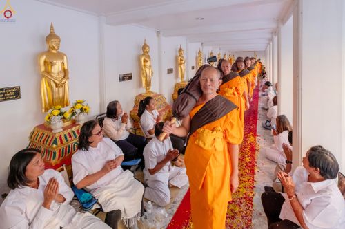 ภาพ No.293051:วันที่ 11 มกราคม พ.ศ. 2569 พิธีต้อนรับพระธรรมยาตรา ณ อนุสรณ์สถานลำดับที่ 3 (ภาพชุดที่ 2) สถานที่เกิดในเพศสมณะ วัดสองพี่น้อง อำเภอสองพี่น้อง จังหวัดสุพรรณบุรี ในโครงการธรรมยาตรา กตัญญูบูชา มหาปูชนียาจารย์ พระมงคลเทพมุนี(สด จนฺทสโร) พระผู้ปราบมาร อนุสรณ์สถ