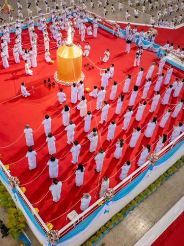 ภาพ No.286390:วันอาทิตย์ที่ 13 กรกฎาคม พ.ศ.2568 พิธีปฎิบัติธรรม และพิธีจุดเทียนใจ ไฟนิรันดร์ อนันตชัย ณ สภาธรรมกายสากล วัดพระธรรมกาย