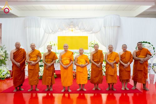 ภาพ No.314397:วันพฤหัสบดีที่ 19 มีนาคม พ.ศ. 2569 พิธีบำเพ็ญกุศล คุณพ่อณรงค์ จินตมากุล โยมบิดา พระครูปลัดรัตนวีรวัฒน์ (รังสฤษดิ์ อิทฺธิจินตโก) ที่ปรึกษาเจ้าคณะจังหวัดปทุมธานี เจ้าอาวาสวัดพระธรรมกาย  ณ ห้องปลูกศรัทธา 2 วัดพระธรรมกาย ปทุมธานี