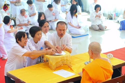 ภาพ No.291191:วันพุธที่ 7 มกราคม พ.ศ. 2569  พิธีบรรจุพระบรมสารีริกธาตุภายในพระเกตุองค์พระประธาน สมโภชพระประธาน พระธรรมกาย พิธีทอดผ้าป่า บุญแสงสว่าง ติดตั้งโซล่าเซล ณ ศูนย์ปฏิบัติธรรมพระมงคลเทพมุนี อ.สองพี่น้อง จ.สุพรรณบุรี