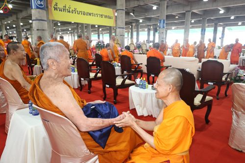 ภาพ No.323489:วันที่ 22 เมษายน พ.ศ.2569(วันคุ้มครองโลก) งานถวายมหาสังฆทาน 40,000 กว่าวัดทั่วประเทศ การเดินทางเข้าวัด , การต้อนรับปฏิสันถารพระสังฆาธิการ  ,  การจัดเตรียมภัตตาหาร , การลงทะเบียน