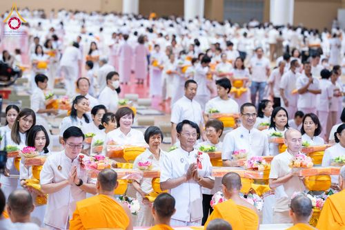 ภาพ No.313661:วันอาทิตย์ที่ 15 มีนาคม พ.ศ. 2569 พิธีร่วมบุญบรรพชาสามเณร 5000 รูป ณ ห้องแก้วสารพัดนึก 2 สภาธรรมกายสากล วัดพระธรรมกาย