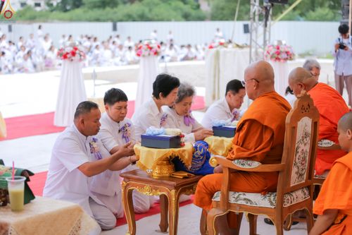 ภาพ No.339471:วันอังคารที่ 14  กรกฎาคม 2569 พิธีทอดผ้าป่าและพิธีตอกเสาเข็มมงคลต้นสุดท้าย องค์พระเจดีย์เพื่อสร้างสันติภาพโลก  ณ ธุดงคสถานพัฒนานิคม อ.พัฒนาพิคม จ.ลพบุรี
