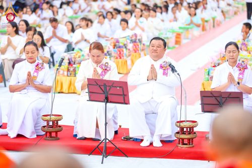 ภาพ No.310844:วันอาทิตย์ที่ 22 กุมภาพันธ์ พ.ศ. 2569 พิธีตักบาตรเเด่คณะพระภิกษุสงฆ์ 1,111 รูป จังหวัดน่าน หนึ่งในโครงการตักบาตรพระ 2,000,000 รูป 77 จังหวัดทั่วไทย ในวาระอันเป็นมงคลยิ่ง ครบรอบ 744 ปี นครน่าน สืบสานศรัทธา ทำบุญใหญ่ของเมืองน่าน ณ ข่วงเมือง วัดภูมินทร์ อำเ