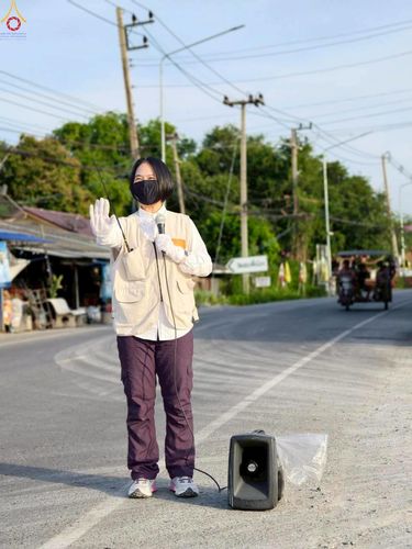 ภาพ No.300604:ภาพเบื้องหลังอาสาสมัครรวมใจ ชุดที่ 3 ในโครงการธรรมยาตรา กตัญญูบูชา มหาปูชนียาจารย์ พระมงคลเทพมุนี(สด จนฺทสโร) พระผู้ปราบมาร อนุสรณ์สถาน 7 แห่ง ปีที่ 14