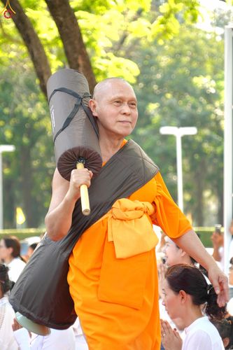 ภาพ No.304757:วันที่ 25 มกราคม พ.ศ. 2569 พิธีต้อนรับพระธรรมยาตรา (ภาพชุดที่ 2) รร.สามัคคีราษฏร์บำรุง-วัดพระธรรมกาย ในโครงการธรรมยาตรา กตัญญูบูชา มหาปูชนียาจารย์ พระมงคลเทพมุนี(สด จนฺทสโร) พระผู้ปราบมาร อนุสรณ์สถาน 7 แห่ง ปีที่ 14