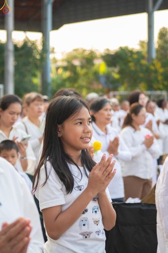 ภาพ No.296890:วันที่ 17 มกราคม พ.ศ. 2569 พิธีจุดประทีปถวายเป็นพุทธบูชา และบูชาธรรมมหาปูชนียาจารย์  ณ วัดโบสถ์บน ต.บางคูเวียง จ.นนทบุรี อนุสรณ์สถานลำดับที่ 4 สถานที่เกิดด้วยกายธรรม ในโครงการธรรมยาตรา กตัญญูบูชา มหาปูชนียาจารย์ พระมงคลเทพมุนี(สด จนฺทสโร) พระผู้ปราบมาร อ