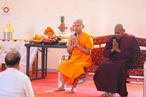 ภาพ No.283836:วันที่ 6-7 ธันวาคม พ.ศ. 2568  พิธีรับมอบหนังสือแสดงเจตจำนงถวายสิทธิครอบครองและใช้ประโยชน์วัดสันติวัน เมืองนาคปูร์  พิธีจุดโคมประทีปถวายเป็นพุทธบูชา และอุทิศบุญกุศลแด่ ดร.บี.อาร์. อัมเบดการ์  พิธีบูชาข้าวพระถ่ายทอดสดจากประเทศไทย