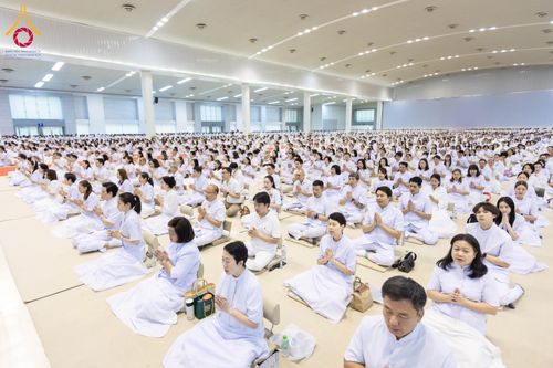 ภาพ No.287606:วันที่ 1 มกราคม พ.ศ. 2569 พิธีบูชาข้าวพระ ณ สภาธรรมกายสากล วัดพระธรรมกาย