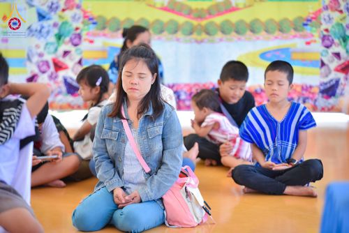 ภาพ No.313050:วันเสาร์ที่ 28 กุมภาพันธ์  พ.ศ. 2569 พิธีทอดผ้าป่าสามัคคีเพื่อสร้างอาคารที่พักสามเณร ณ ศูนย์ปฏิบัติธรรมสวนผึ้ง จ.ราชบุรี