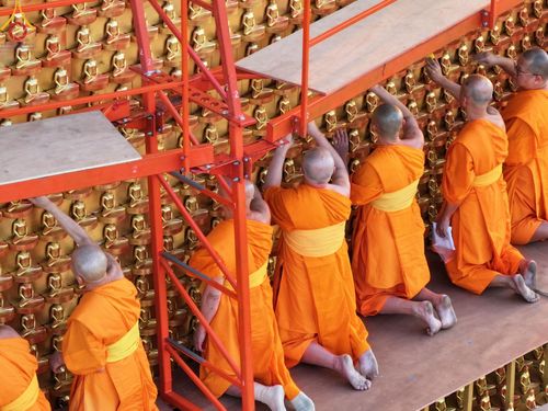 ภาพ No.194578:พิธีปฐมเริ่มสุวรรณรังสรรค์มหาธรรมกายเจดีย์ วันจันทร์ที่ 13 มกราคม พ.ศ. 2568 ณ มหาธรรมกายเจดีย์ วัดพระธรรมกาย จ.ปทุมธานี