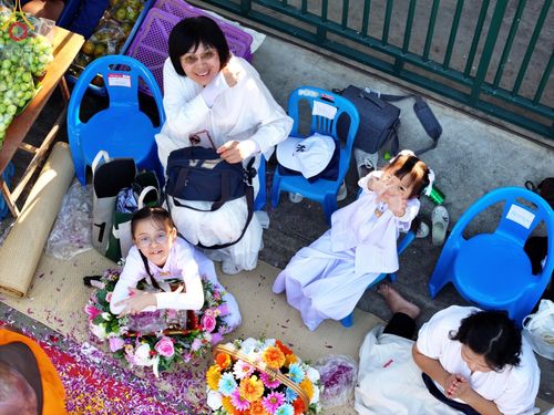 ภาพ No.195551:พิธีต้อนรับพระธรรมยาตรา ณ อนุสรณ์สถานลำดับที่ 4 สถานที่เกิดด้วยกายธรรม วัดโบสถ์(บน) ต.บางคูเวียง จ.นนทบุรี ในโครงการธรรมยาตรา กตัญญูบูชา มหาปูชนียาจารย์ พระมงคลเทพมุนี(สด จนฺทสโร) พระผู้ปราบมาร อนุสรณ์สถาน 7 แห่ง ปีที่ 13 วันที่ 15 มกราคม พ.ศ. 2568