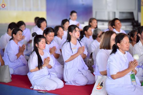 ภาพ No.242804:วันที่ 29-31 สิงหาคม พ.ศ. 2568 องค์กรภาคีเครือข่าย “บวร” (บ้าน-วัด-โรงเรียน-ราชการ) อ.คลองหลวง จัดบวชอุบาสิกาแก้ว ถวายพระราชกุศลแด่สมเด็จพระพันปีหลวง - กตัญญูบูชาแด่ผู้มีพระคุณ