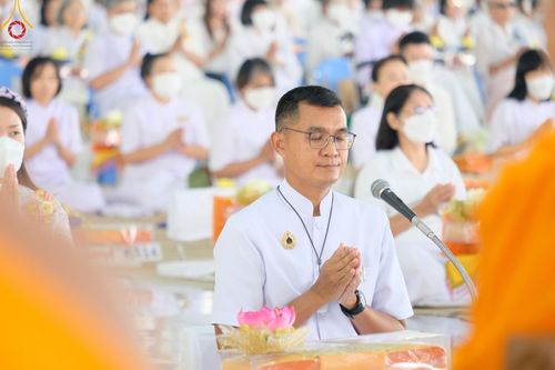 ภาพ No.205764:พิธีสวดพระพุทธมนต์ และถวายภัตตาหารเมนูสวรรค์แด่พระภิกษุ สามเณร วันจันทร์ที่ 3 กุมภาพันธ์ พ.ศ. 2568 ณ หอฉันคุณยายอาจารย์ฯ วัดพระธรรมกาย