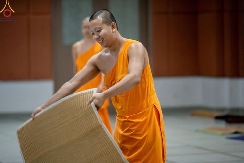 ภาพ No.60604:V.38 ทุ่มพลังเพื่อพ่อครบ 80 ปี ภาพการเตรียมงานของหน่วยงานต่างๆ เพื่อพิธีฉลองอายุวัฒนมงคล 80 ปี หลวงพ่อธัมมชโย และรับถวายมหาสังฆทาน 10,000 กว่าวัดทั่วประเทศ ในวันคุ้มครองโลก วันจันทร์ที่ 22 เมษายน พ.ศ. 2567