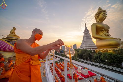 ภาพ No.119245:พิธีจุดประทีปถวายเป็นพุทธบูชา และบูชาธรรมมหาปูชนียาจารย์ พระมงคลเทพมุนี(สด จนฺทสโร) ในโครงการธรรมยาตราฯ วันที่ 26 มกราคม พ.ศ. 2567 ณ อาคารธรรมยาตรา กตัญญูบูชามหาปูชนียาจารย์ ตรงข้ามวัดปากน้ำภาษีเจริญ จ.กรุงเทพมหานคร