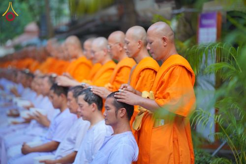 ภาพ No.135795:พิธีปลงผมธรรมทายาท โครงการบรรพชาและอุปสมบทหมู่ รุ่นบูชาธรรม 80 ปี หลวงพ่อธัมมชโย ณ หมู่บ้านบรรลุธรรม วัดพระธรรมกาย วันที่ 7 เมษายน พ.ศ. 2567