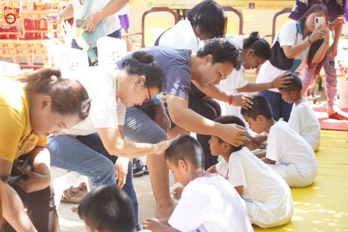 ภาพ No.61904:โครงการบรรพชาสามเณร เพื่อฟื้นฟูพระพุทธศาสนาทั่วไทย ณ ศูนย์อบรมที่พักสงฆ์บ้านร่มเย็น จ.นราธิวาส วันที่ 1 เมษายน พ.ศ. 2567