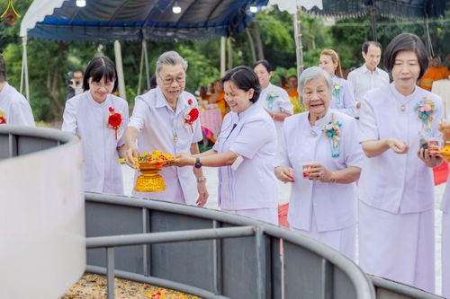 ภาพ No.246936:วันอาทิตย์ที่ 14 กันยายน พ.ศ. 2568 พิธีทอดผ้าป่า ซื้อดิน ปรับพื้นที่ลานธรรม  และพิธีกลั่นแผ่นดิน โปรยทราย สถาปนาองค์พระเจดีย์ เพื่อสร้างสันติภาพโลก  ณ ศูนย์ปฏิบัติธรรมสระบุรี อ.พระพุทธบาท จ.สระบุรี